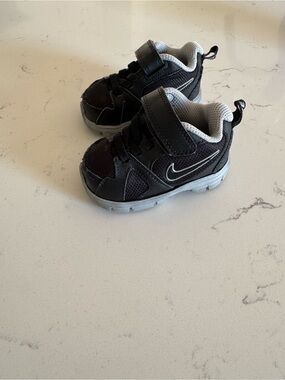 Nike Shoes Dart 9 (TD) 429908-020 BABY SIZE 3C